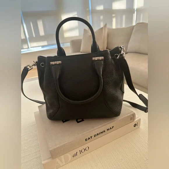 Mackage Loryn Bucket Bag - Picture 4 of 6